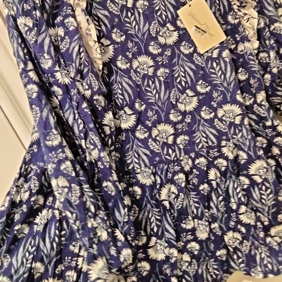 NWT Universal Thread Long Sleeve Blouse - Picture 5 of 6